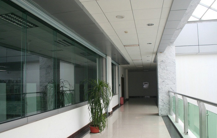 铝单板吊顶,医院走廊吊顶案例善禾建材 铝单板吊顶,医院走廊吊顶案例善禾建材