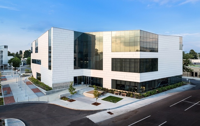 铝单板幕墙，氟碳铝单板