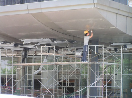 氟碳铝单板在安装的时候需要注意到这些小细节