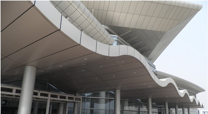 哪些因素影响广东铝单板价格变动-善禾建材 厂家定制