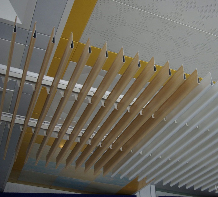 水滴挂片吊顶案例 水滴挂片吊顶案例